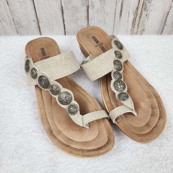 Minnetonka Natural Slide Sandals Size 6 - Picture 2 of 9
